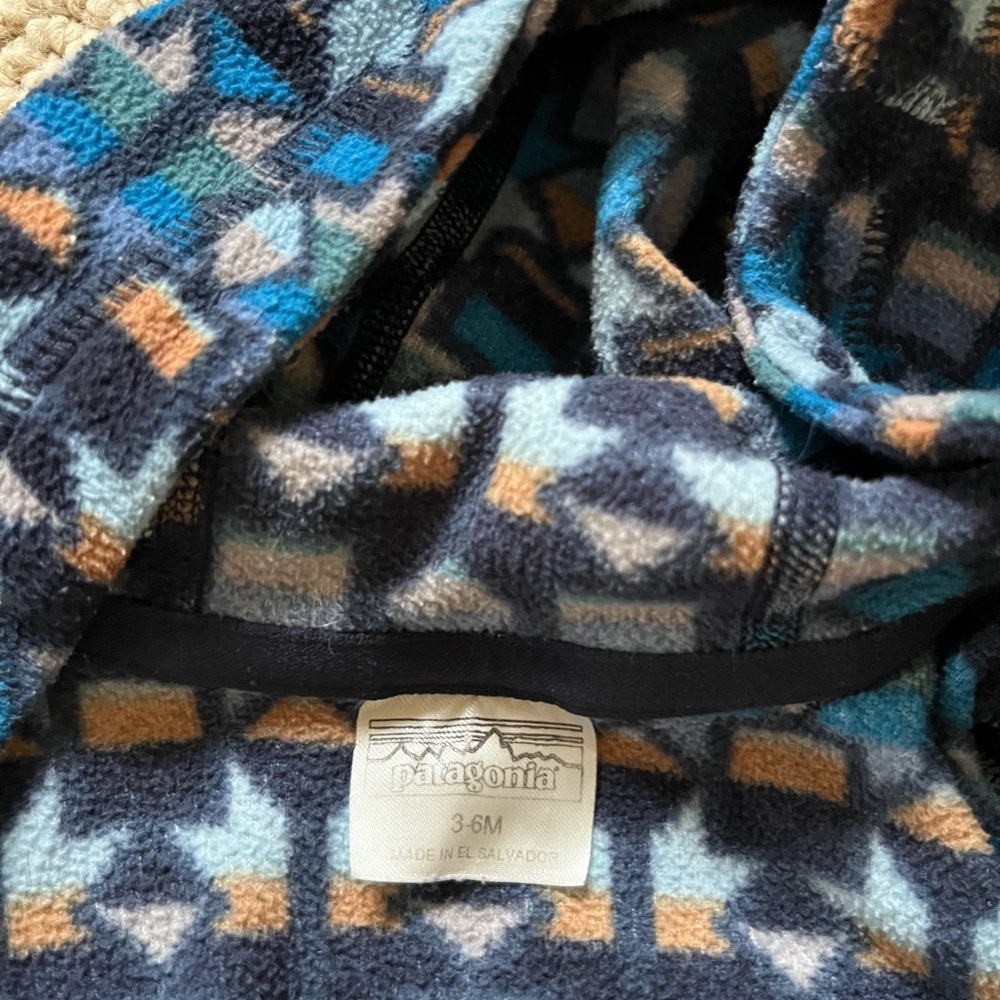 Patagonia Fleece Bunting Suit - Picture 3 of 3